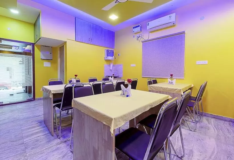 Fotos del hotel The Supreme Residency:  12