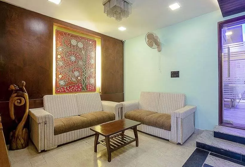 Fotos del hotel The Supreme Residency:  18