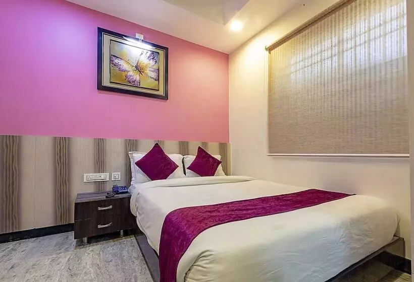 Fotos del hotel The Supreme Residency:  21