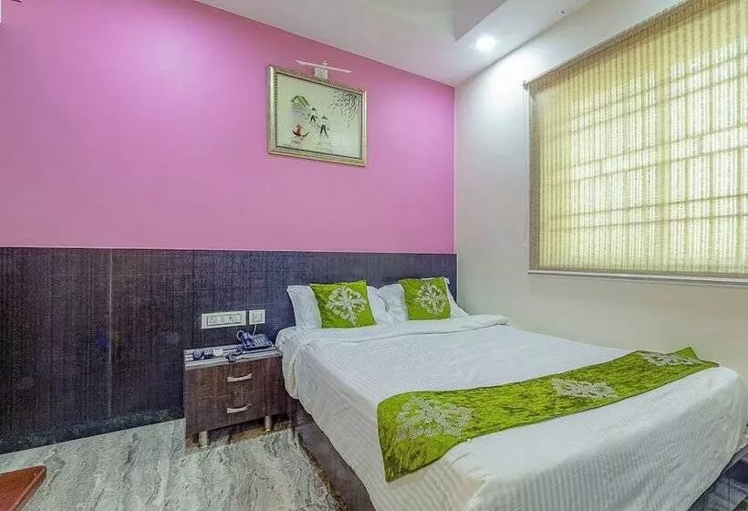 Fotos del hotel The Supreme Residency:  11