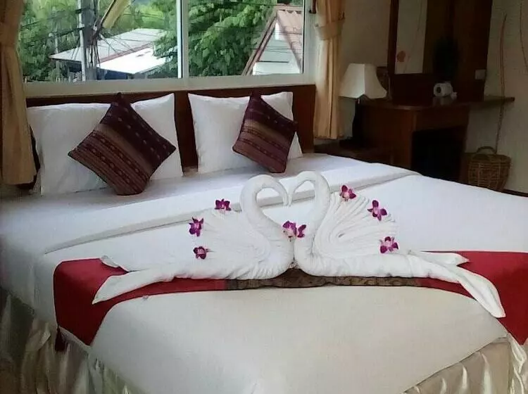 Fotos del hotel Baan Chayna Resort:  4