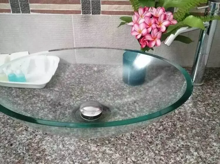 Fotos del hotel Baan Chayna Resort:  8