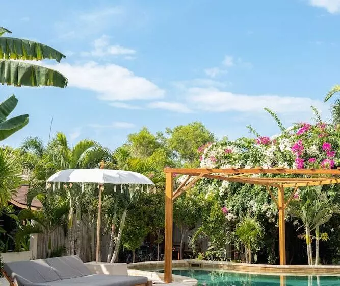 Fotos del hotel Gili Teak Resort:  24