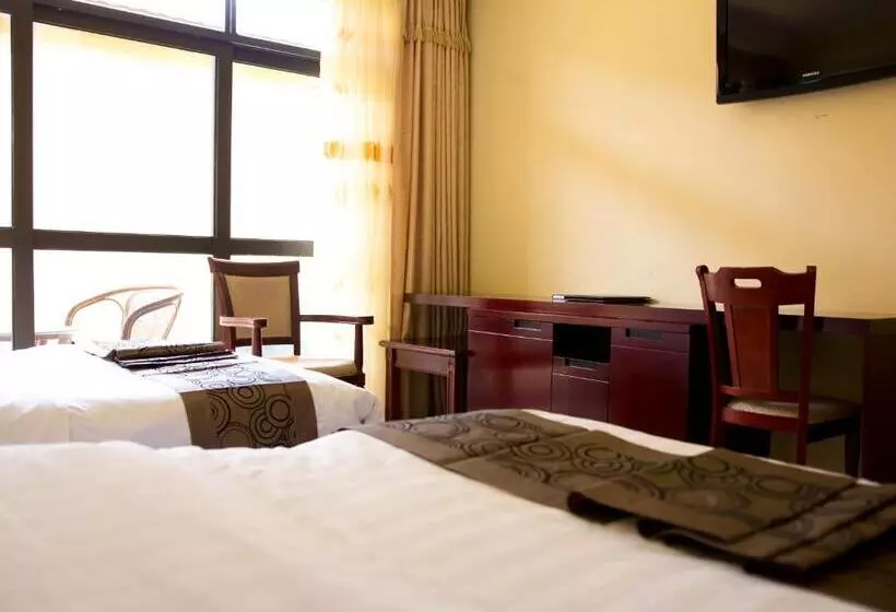 Fotos del hotel Mika Convention Center:  14