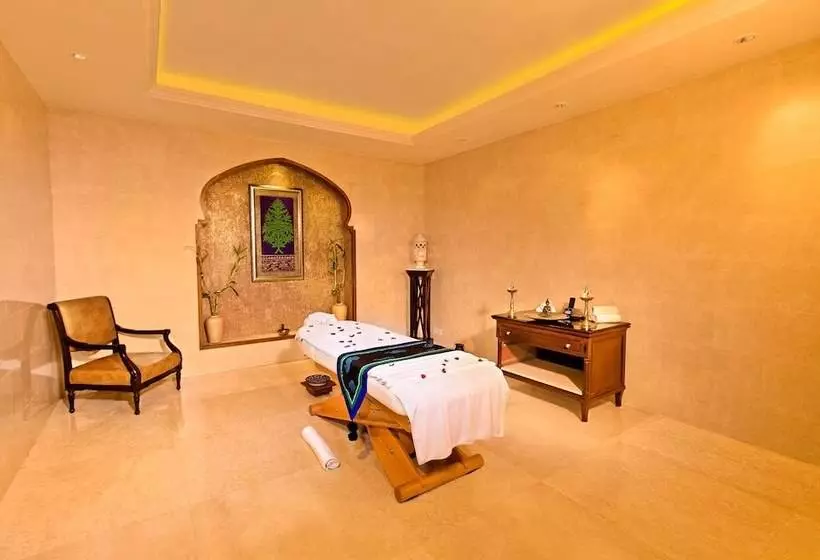 Fotos del hotel The Lalit Traveller Jaipur:  4