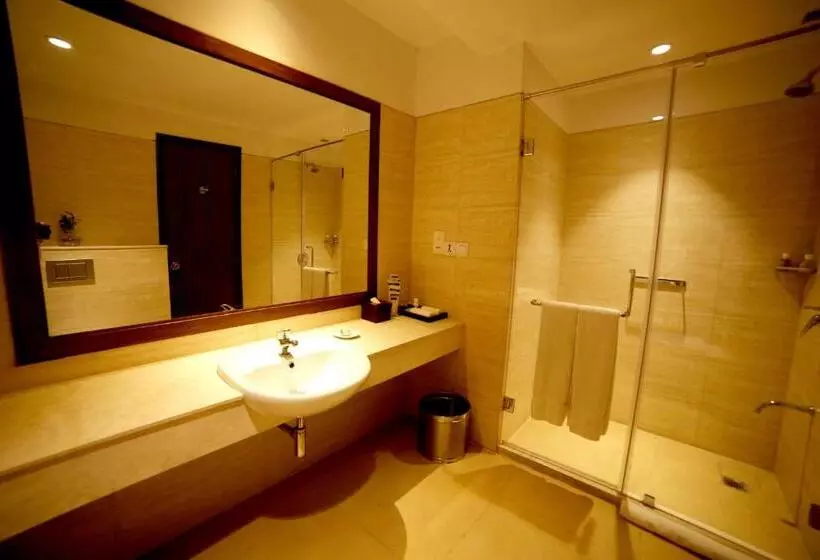 Fotos del hotel The Lalit Traveller Jaipur:  14