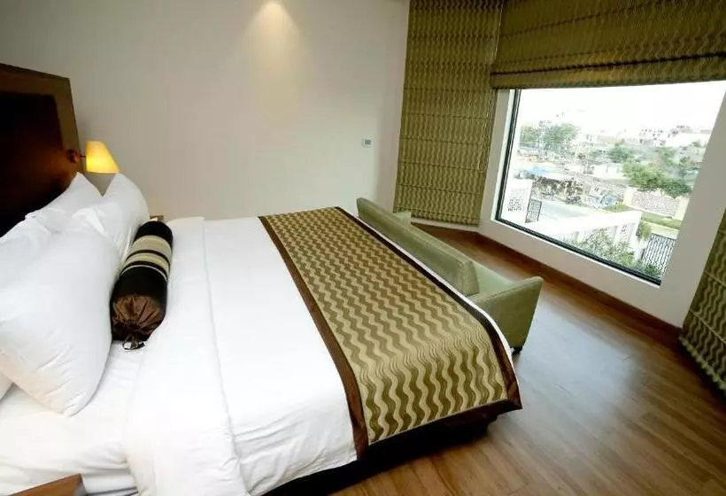 Fotos del hotel The Lalit Traveller Jaipur:  17