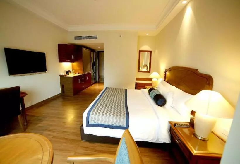 Fotos del hotel The Lalit Traveller Jaipur:  11