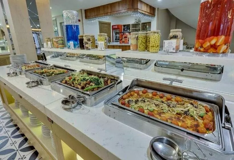 Fotos del hotel Ramada  & Suites Kusadasi:  10