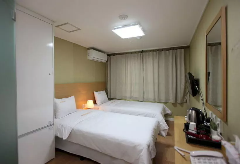 Fotos del hotel Easy Residence:  9