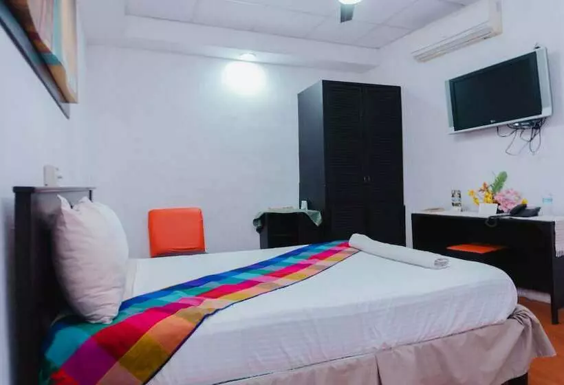 Fotos del hotel Makarios:  17