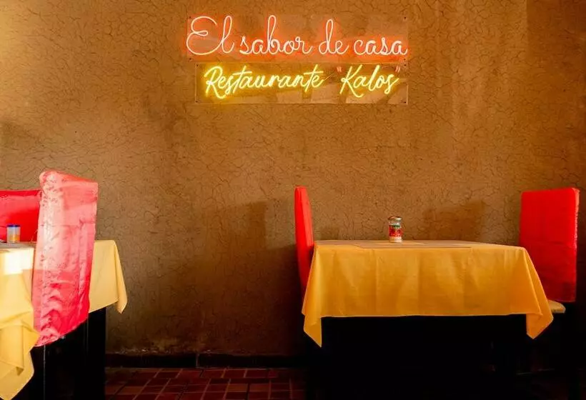 Fotos del hotel Makarios:  11