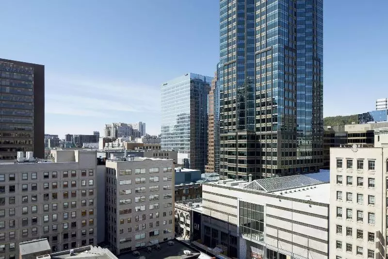 Fotos del hotel Renaissance Montreal Downtown:  10