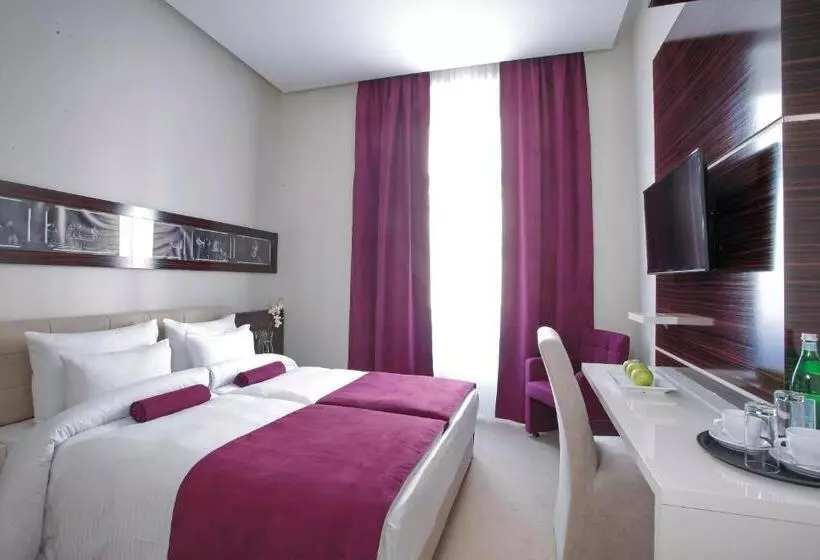 Fotos del hotel Theater Belgrade:  7