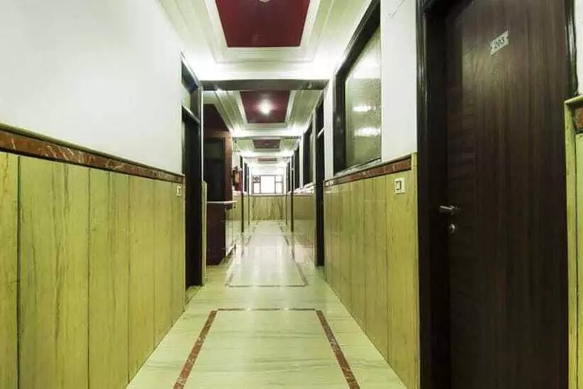 Fotos del hotel Durga International:  3