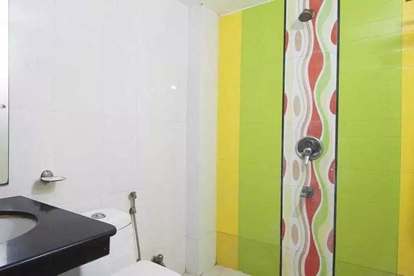 Fotos del hotel Durga International:  5