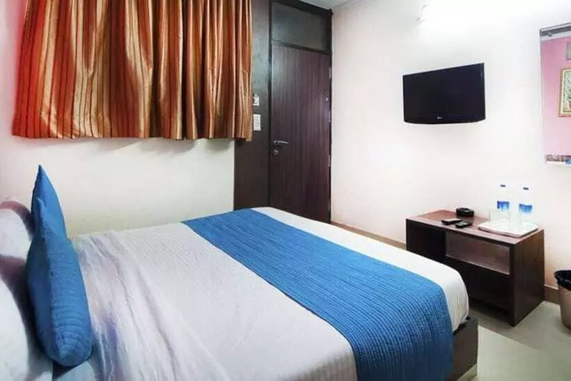 Fotos del hotel Durga International:  23