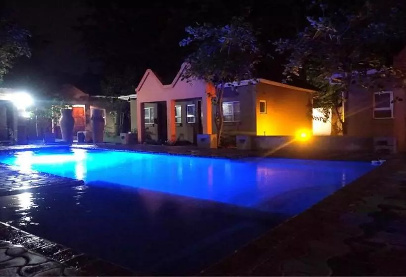 Fotos del hotel Tasha Lodge And Tours:  10