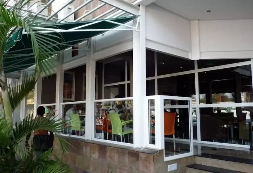 Fotos del hotel 2001:  17