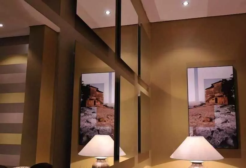 Fotos del hotel 2001:  8