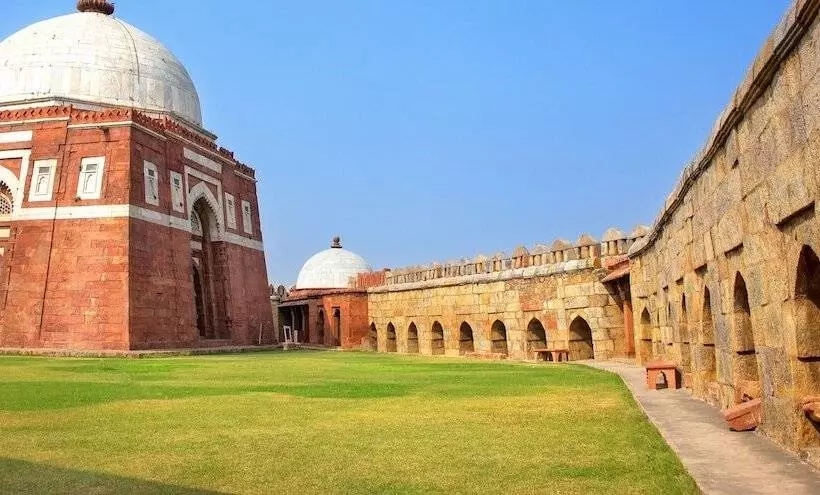 Fotos del hotel Capital O 464  Lotus Palace:  10