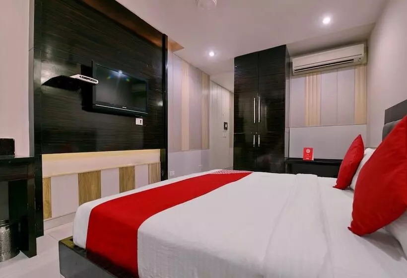 Fotos del hotel Capital O 464  Lotus Palace:  16