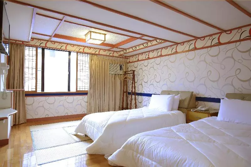 Fotos del hotel Phoenix Pavilion Hot Spring:  8