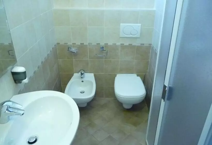 Fotos del hotel Desirée:  9