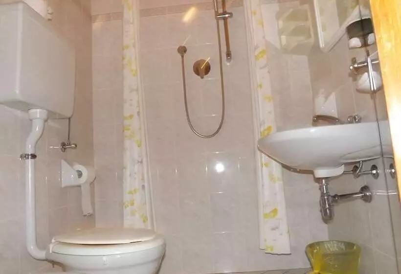 Fotos del hotel Desirée:  23