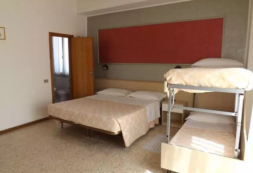 Fotos del hotel Desirée:  18