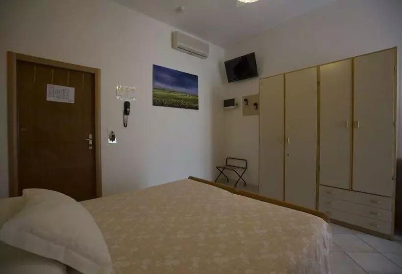 Fotos del hotel Desirée:  10