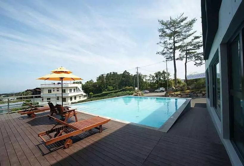 Fotos del hotel Ninespavill:  22