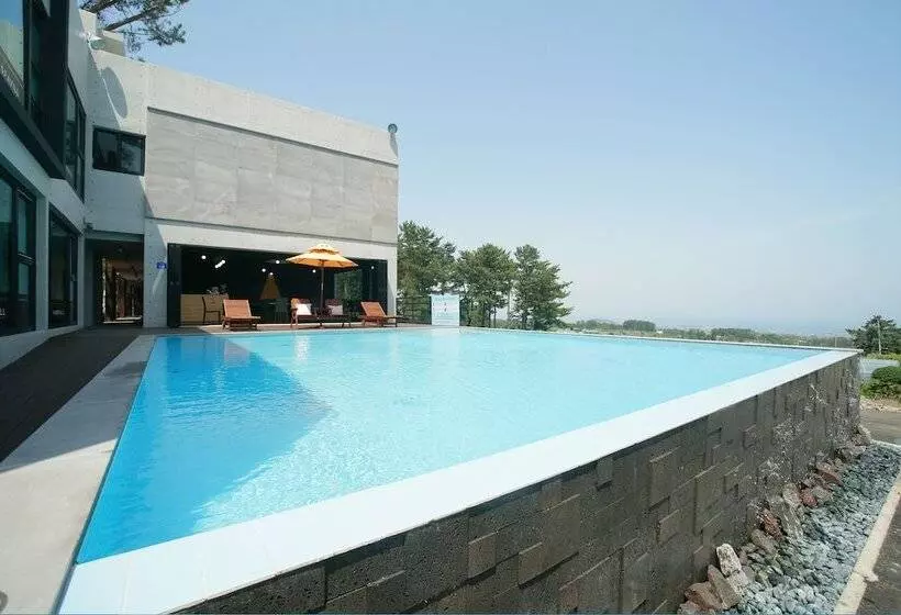 Fotos del hotel Ninespavill:  20