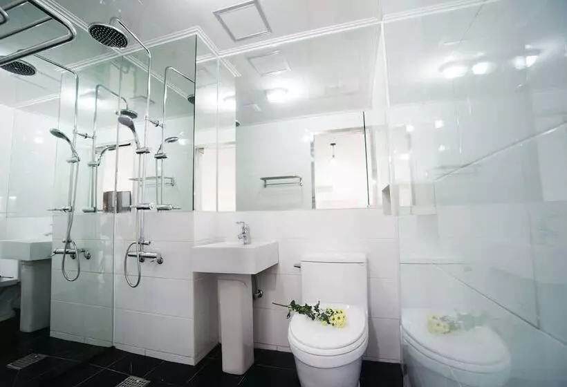 Fotos del hotel Ninespavill:  7