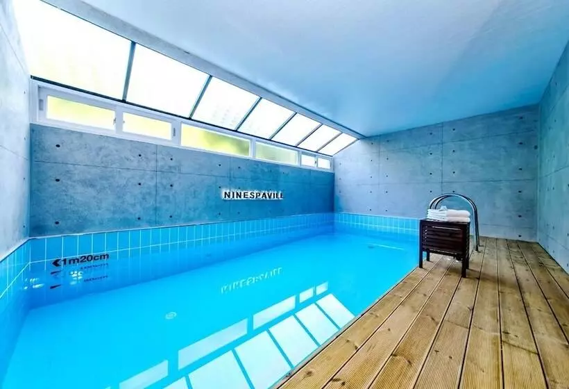 Fotos del hotel Ninespavill:  14