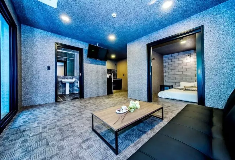 Fotos del hotel Ninespavill:  11