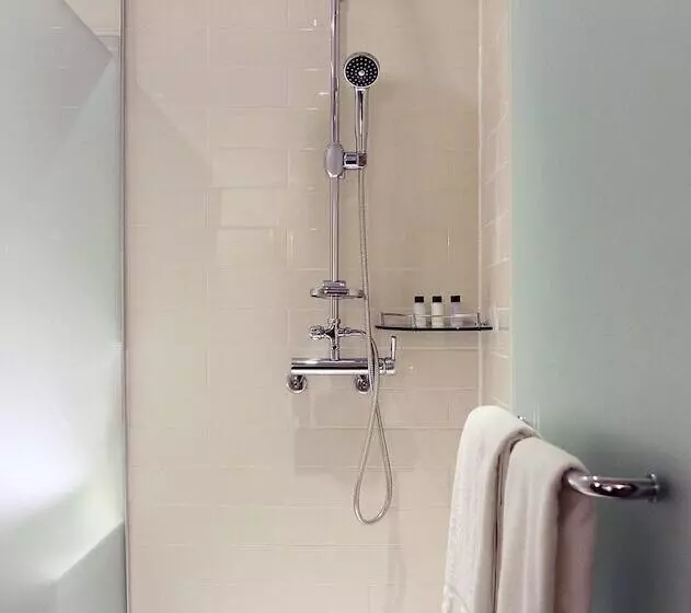 Fotos del hotel 8 Hours:  15