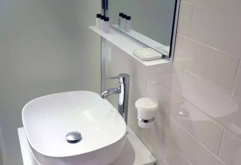 Fotos del hotel 8 Hours:  11