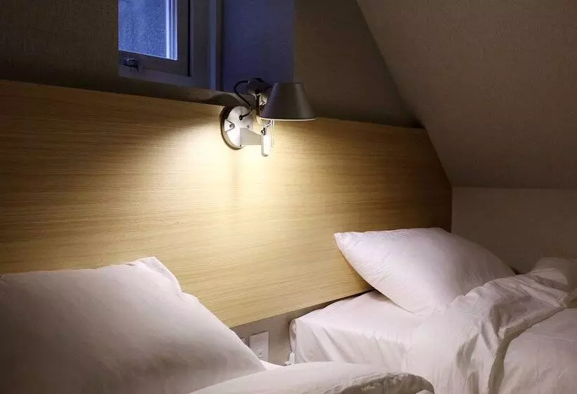 Fotos del hotel 8 Hours:  16