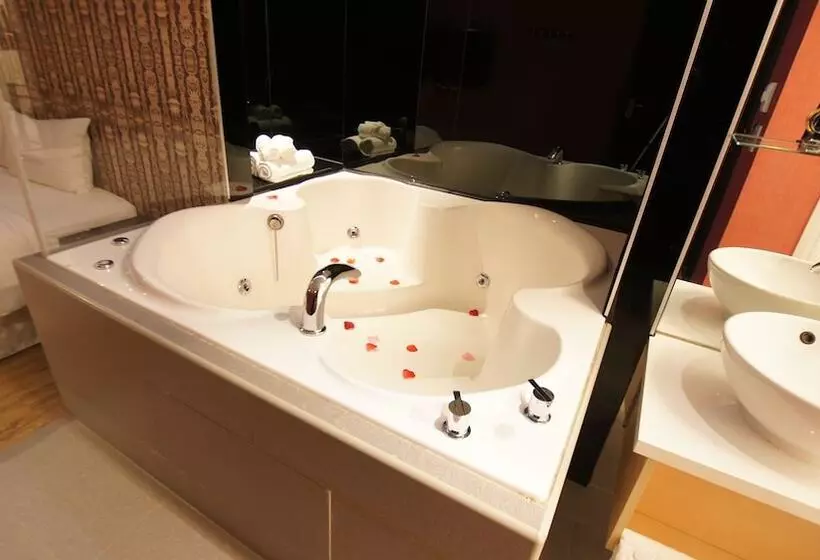 Fotos del hotel Colors Infinity Inn:  14