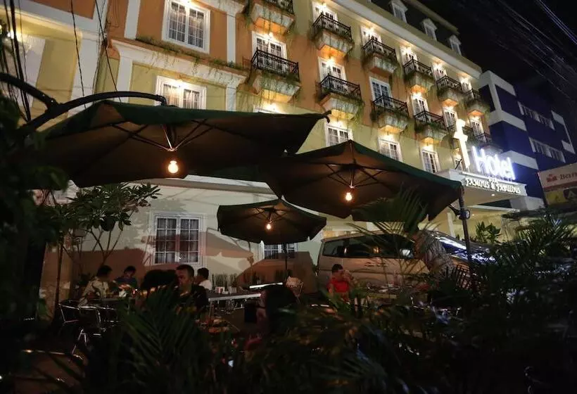 Fotos del hotel F  Jakarta:  6