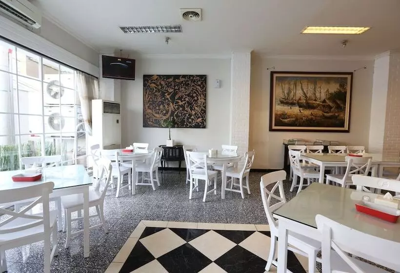 Fotos del hotel F  Jakarta:  4