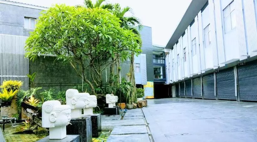 Fotos del hotel Refinement Motel:  12