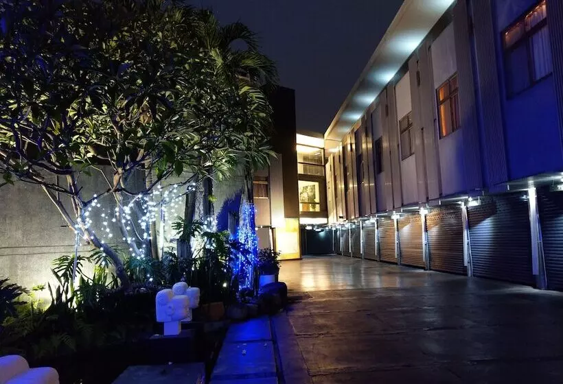 Fotos del hotel Refinement Motel:  18