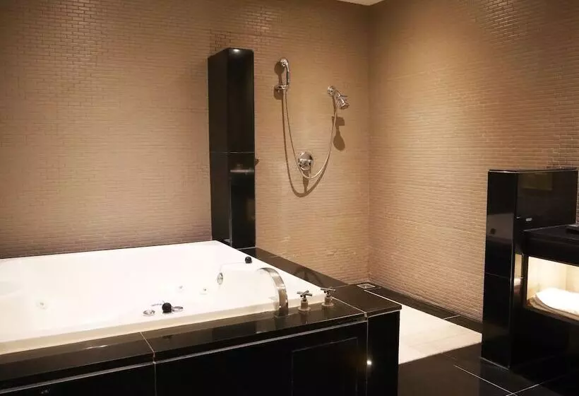 Fotos del hotel Refinement Motel:  14