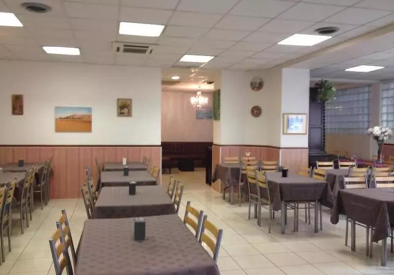 Fotos del hotel Hôtel Le Milan:  10