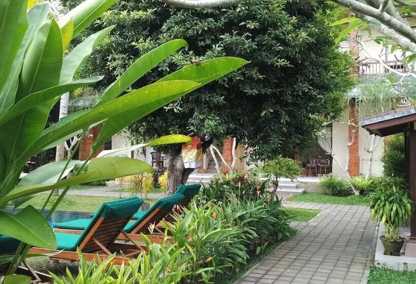 Fotos del hotel Nyoman Sandi Guest House:  17