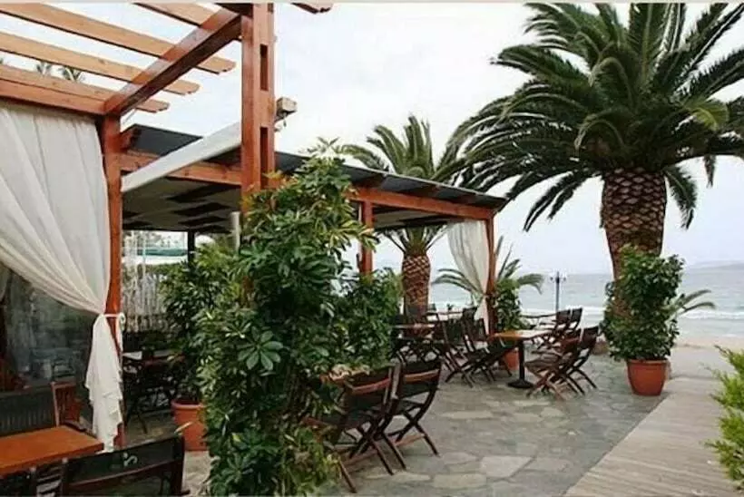 Fotos del hotel Triton Hotel & Bungalows:  11