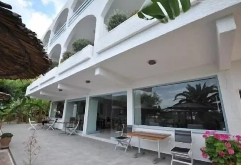 Fotos del hotel Triton Hotel & Bungalows:  17