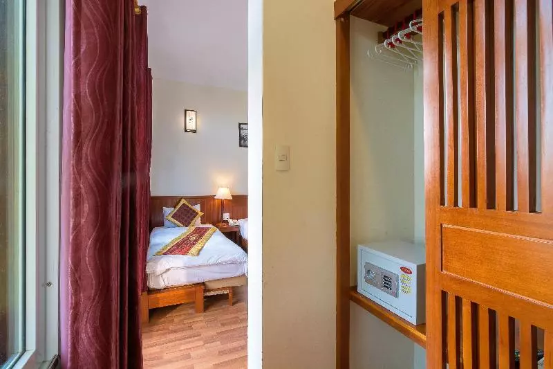 Fotos del hotel Riverside Oasis Villa:  3